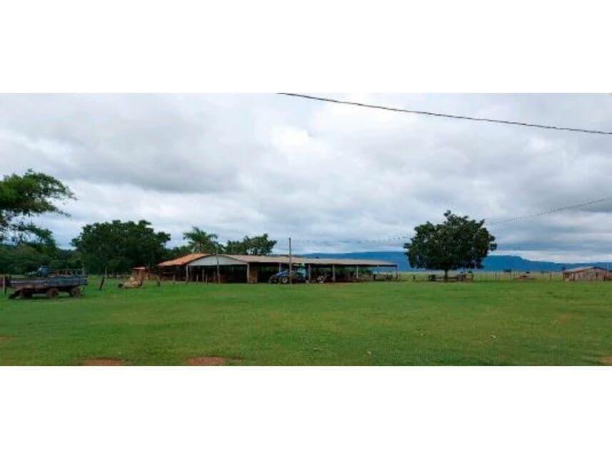 Foto 1 de 10: Area Rural em leilão em Vila Bela Da Santíssima Trindade - MT — Fazenda à venda em leilão