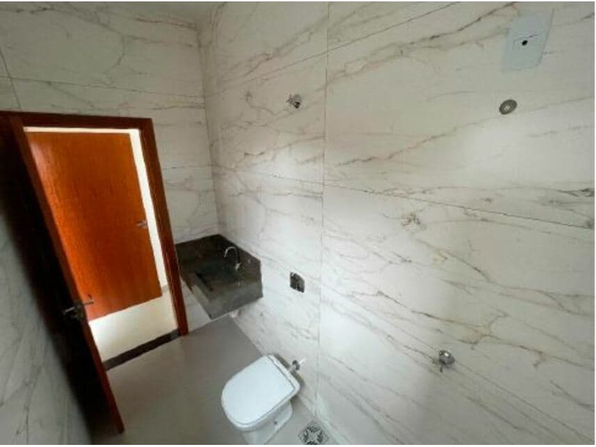 Foto 7 de 10: Casa em leilão em Sinop - MT — Casa à venda em leilão