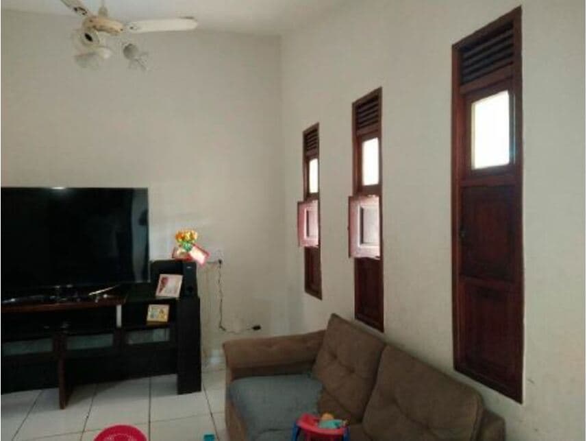 Foto 5 de 10: Casa em leilão em Natal - RN — Casa à venda em leilão