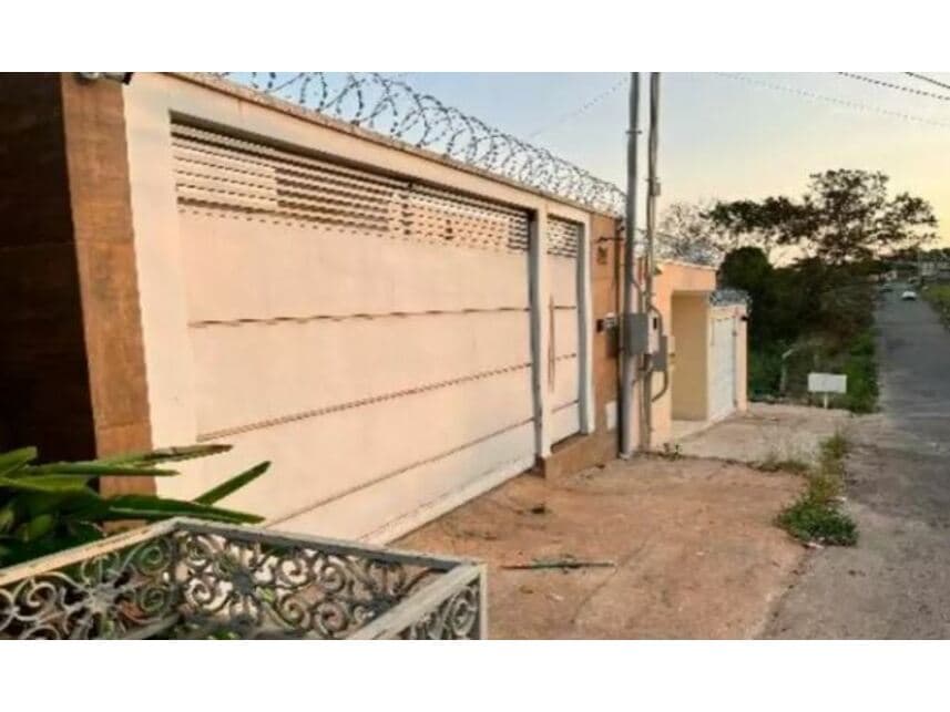 Foto 3 de 3: Casa em leilão em Aparecida De Goiânia - GO — Casa à venda em leilão