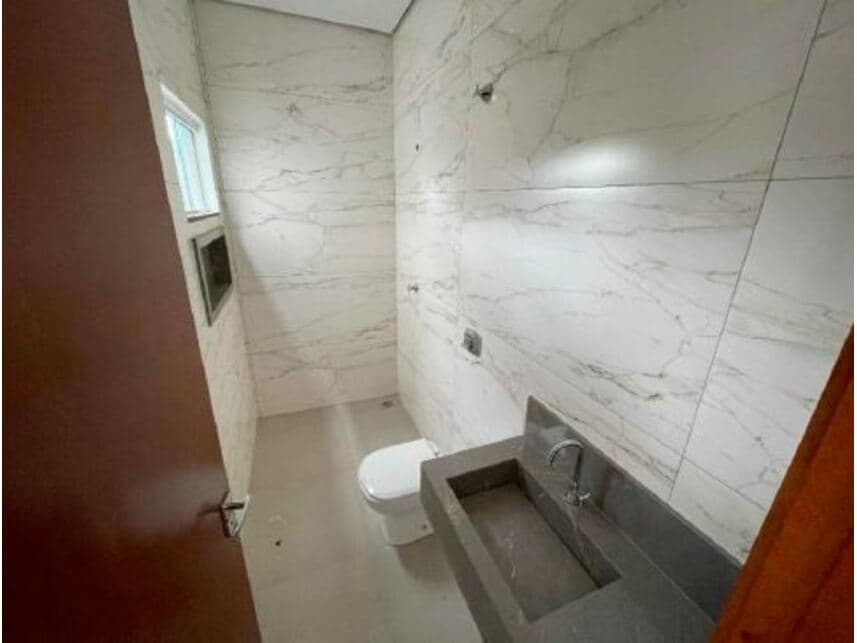 Foto 5 de 10: Casa em leilão em Sinop - MT — Casa à venda em leilão