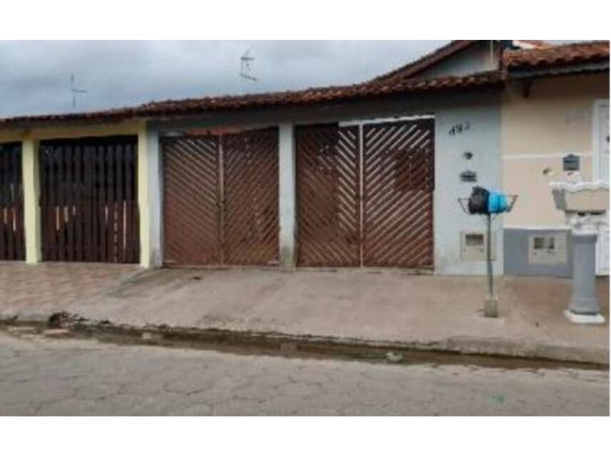 Foto 1 de 3: Casa em leilão em Mongaguá - SP — Casa à venda em leilão