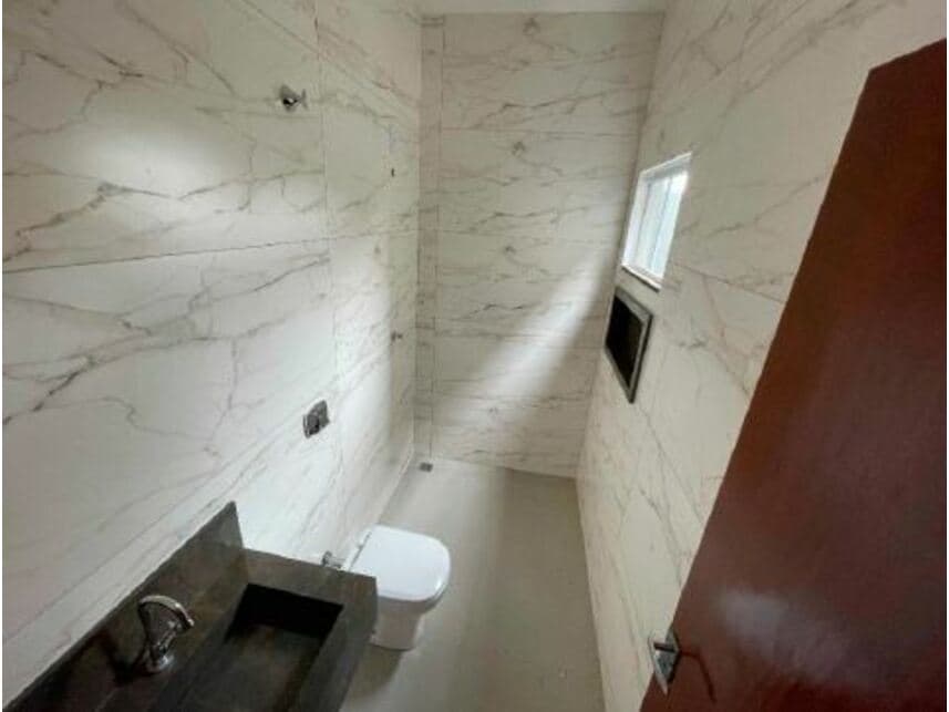 Foto 6 de 10: Casa em leilão em Sinop - MT — Casa à venda em leilão