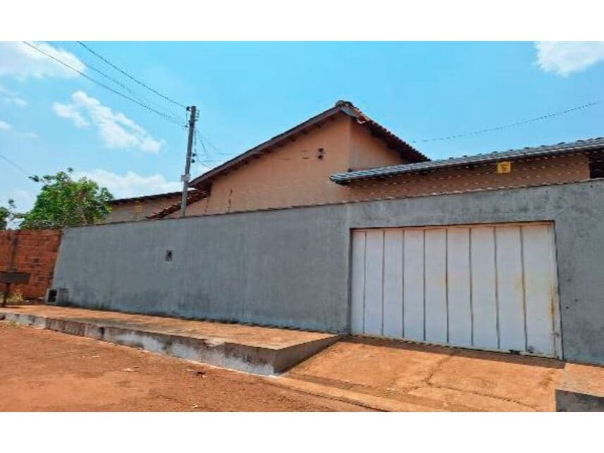 Foto 1 de 2: Casa em leilão em Palmeiras De Goiás - GO — Casa à venda em leilão