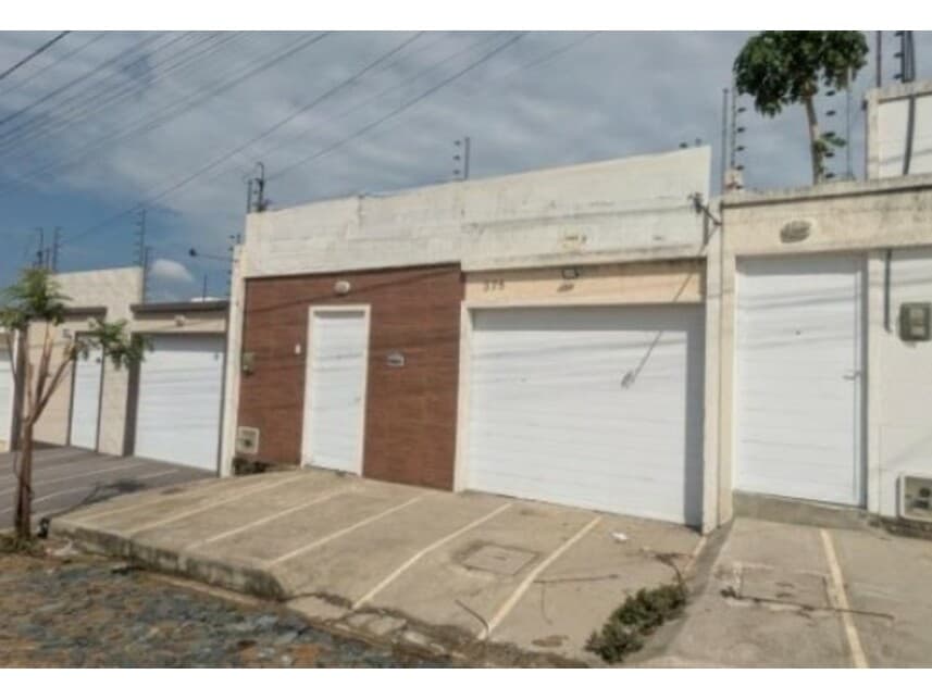 Foto 1 de 3: Casa em leilão em Sobral - CE — Casa à venda em leilão