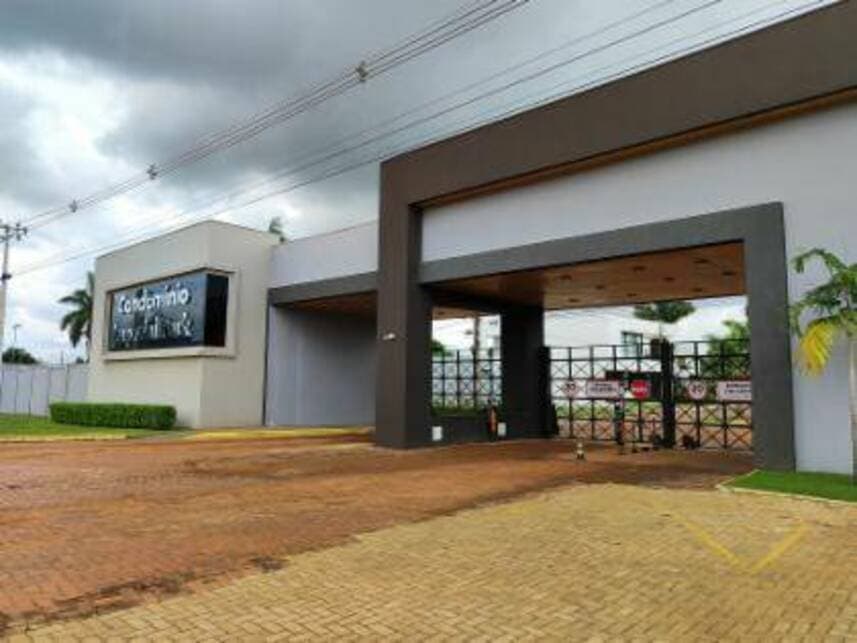 Casa em leilão em Vilhena - RO — Casa à venda em leilão