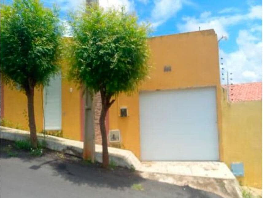 Foto 1 de 2: Casa em leilão em Sobral - CE — Casa à venda em leilão