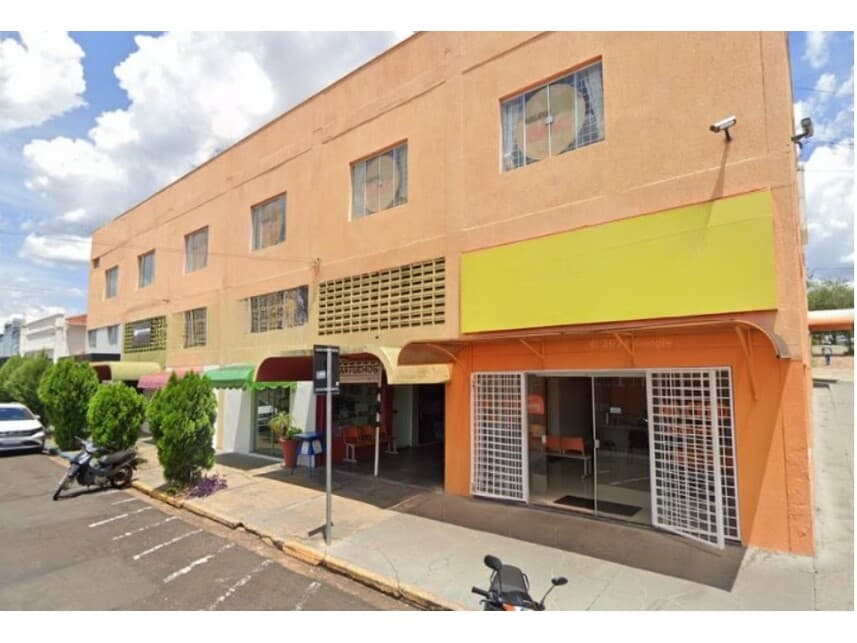 Comercial em leilão em Matão - SP — Lojas à venda em leilão
