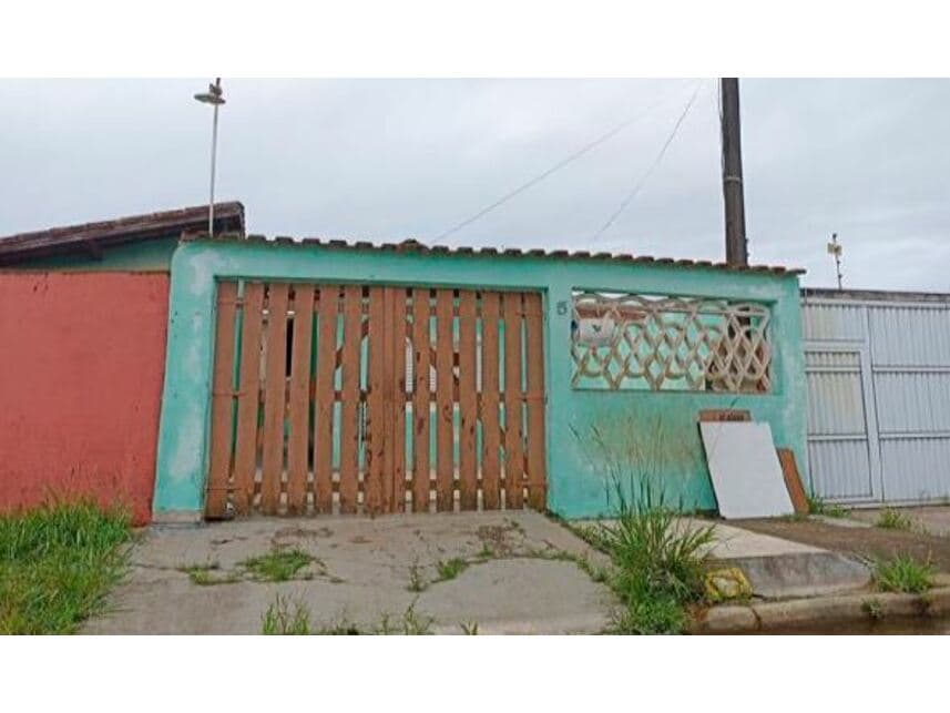Foto 1 de 2: Casa em leilão em Mongaguá - SP — Casa à venda em leilão