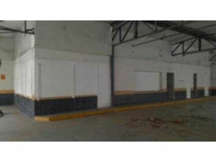 Foto 5 de 9: Comercial em leilão em Niterói - RJ — Imóvel Comercial à venda