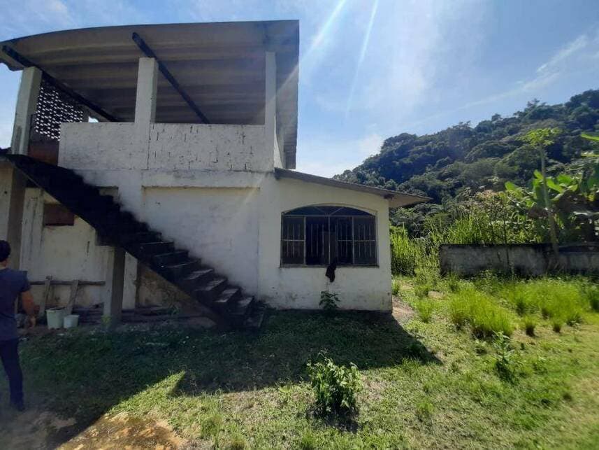 Foto 16 de 21: Casa em leilão em Magé - RJ — Casa à venda em leilão
