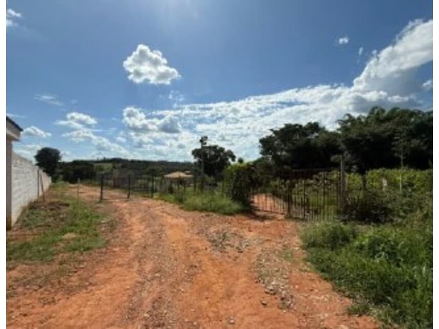 Foto 2 de 4: Casa em leilão em Bom Sucesso - MG — Casa à venda em leilão