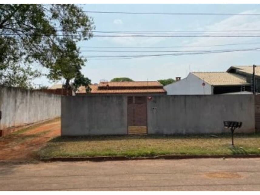 Foto 1 de 3: Casa em leilão em Sidrolândia - MS — Casa à venda em leilão