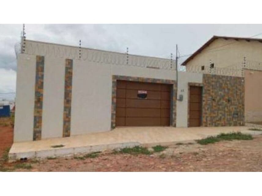 Casa em leilão em Crato - CE — Casa à venda em leilão