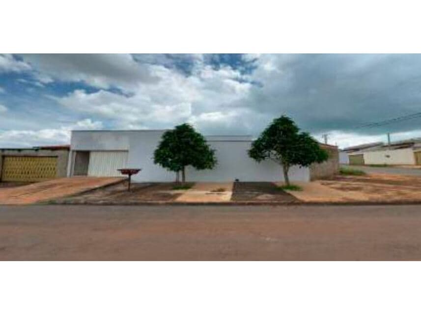 Foto 1 de 3: Casa em leilão em Nerópolis - GO — Casa à venda em leilão