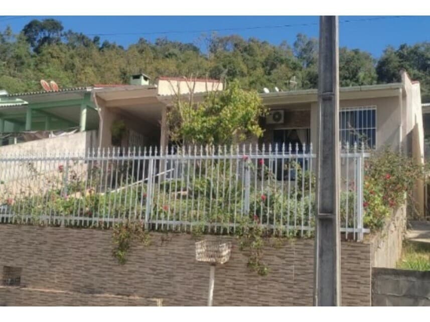 Foto 3 de 3: Casa em leilão em Concórdia - SC — Casa à venda em leilão