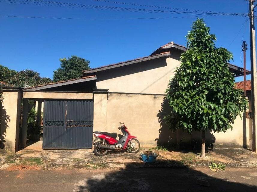 Foto 3 de 15: Casa em leilão em Palmeiras De Goiás - GO — Casa à venda em leilão