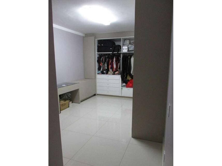 Foto 7 de 13: Casa em leilão em Trindade - GO — Casa à venda em leilão