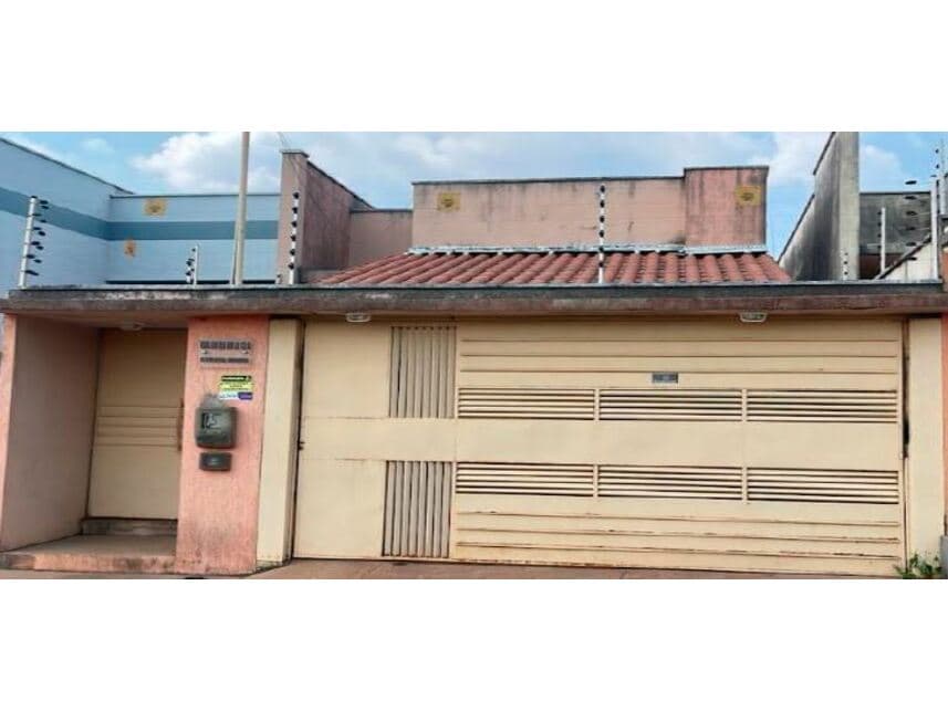 Casa em leilão em Marabá - PA — Casa à venda em leilão