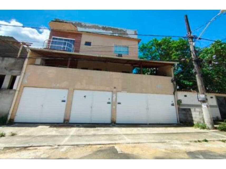 Casa em leilão em Queimados - RJ — Casa à venda em leilão