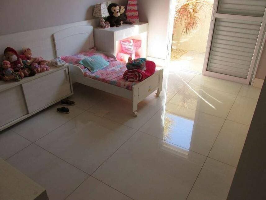 Foto 8 de 13: Casa em leilão em Trindade - GO — Casa à venda em leilão