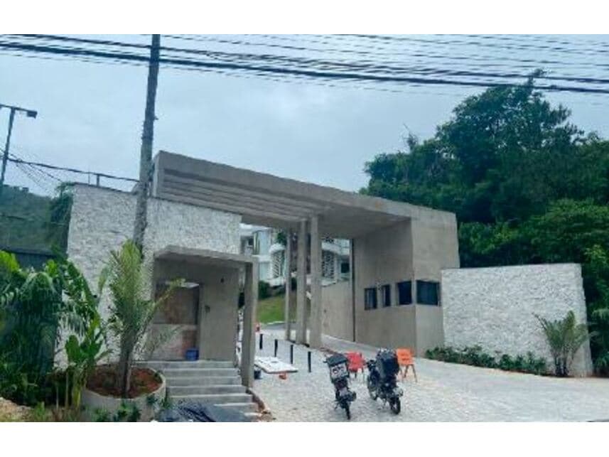 Foto 1 de 3: Casa em leilão em Balneário Camboriú - SC — Casa à venda em leilão