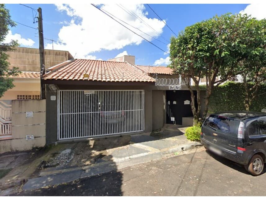 Casa em leilão em Bauru - SP — Casa à venda em leilão