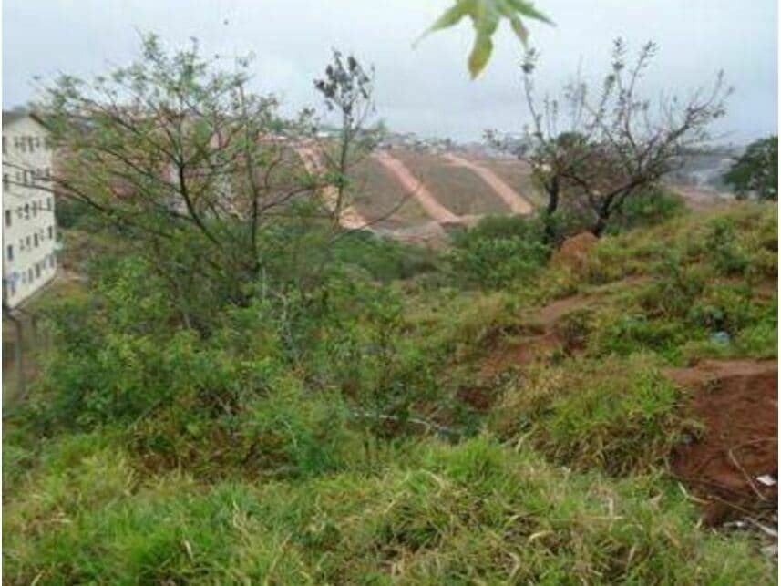 Foto 8 de 10: Terreno em leilão em Barbacena - MG — Terreno à venda