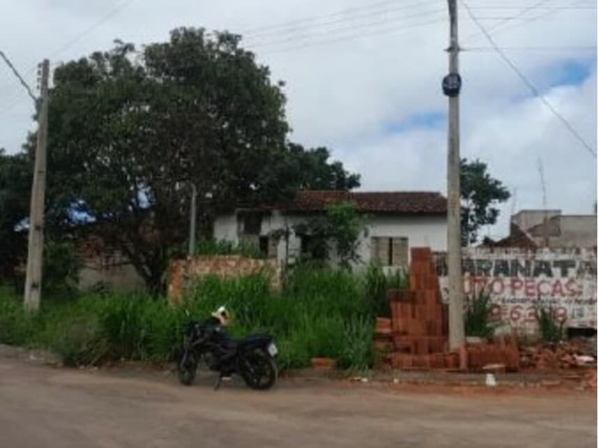 Foto 1 de 3: Casa em leilão em Guapó - GO — Casa à venda em leilão