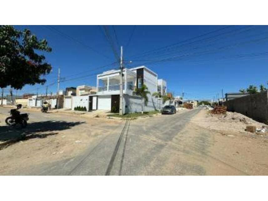 Casa em leilão em Patos - PB — Casa à venda em leilão
