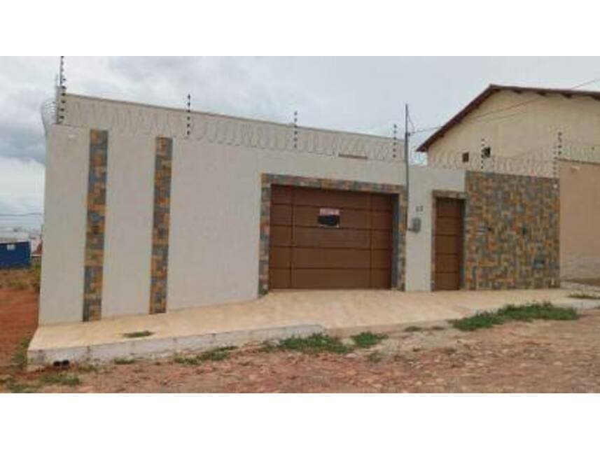 Casa em leilão em Crato - CE — Casa à venda em leilão