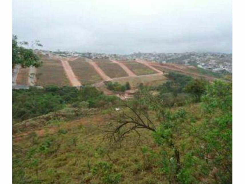 Foto 6 de 10: Terreno em leilão em Barbacena - MG — Terreno à venda