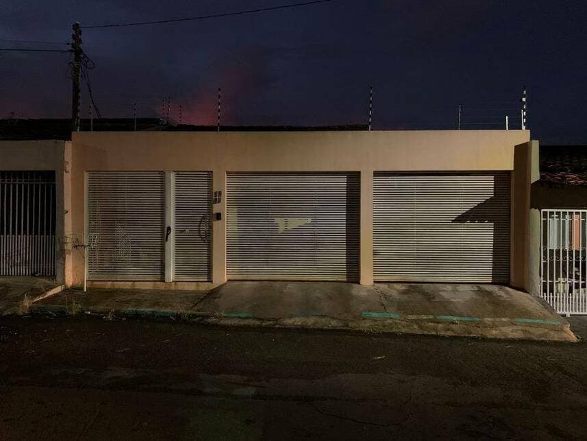 Foto 2 de 3: Casa em leilão em Várzea Grande - MT — Casa à venda em leilão