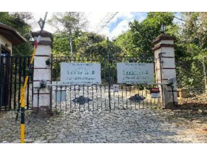 Apartamento em leilão em Petrópolis - RJ — Apartamento à venda em leilão