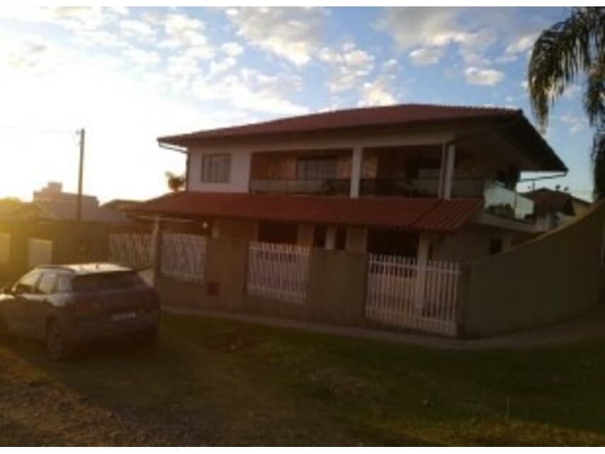 Foto 2 de 19: Casa em leilão em Mafra - SC — Casa à venda em leilão