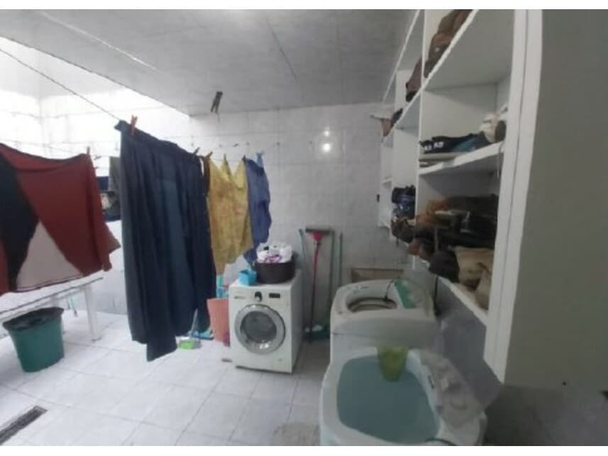 Foto 12 de 16: Comercial em leilão em Suzano - SP — Residencial / Comercial à venda em leilão