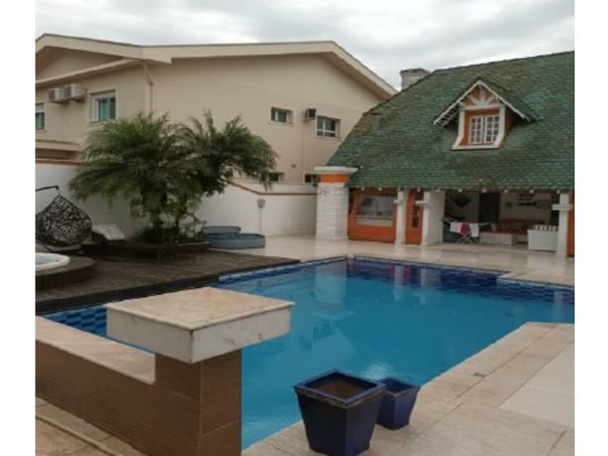Foto 3 de 27: Casa em leilão em Santana De Parnaíba - SP — Casa à venda em leilão