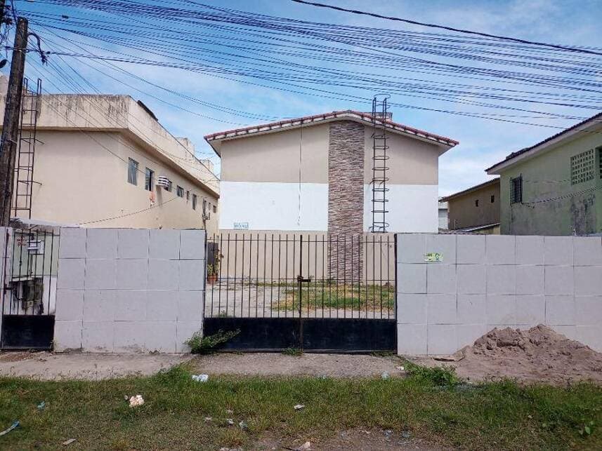 Casa em leilão em Paulista - PE — Casa à venda em leilão