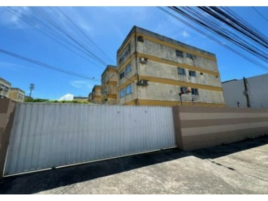 Apartamento em leilão em Campos Dos Goytacazes - RJ — Apartamento à venda em leilão