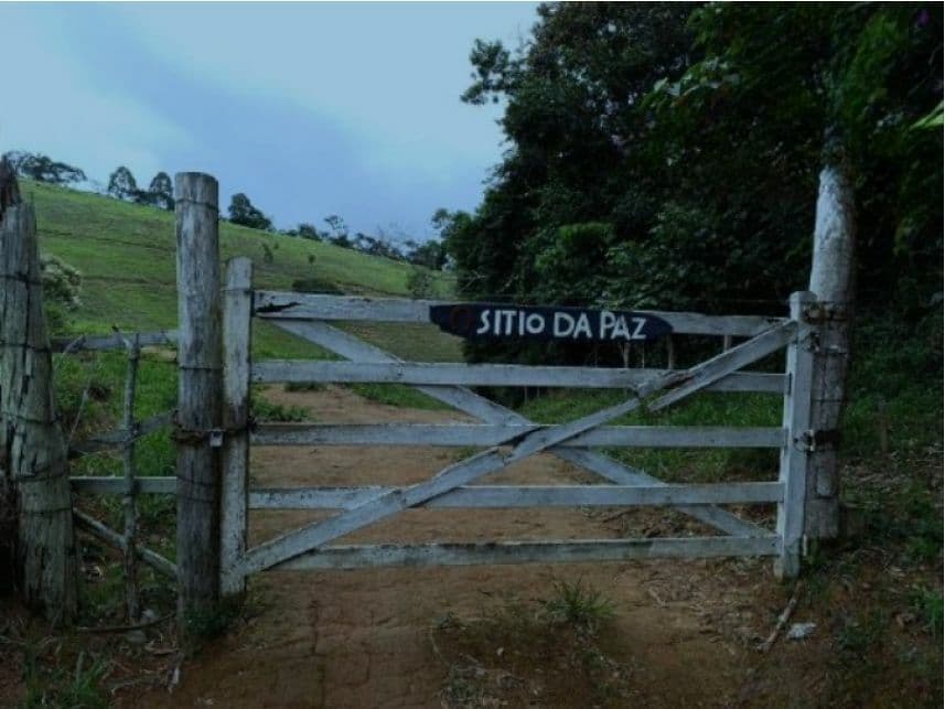 Foto 1 de 7: Area Rural em leilão em Duas Barras - RJ — Área Rural à venda em leilão