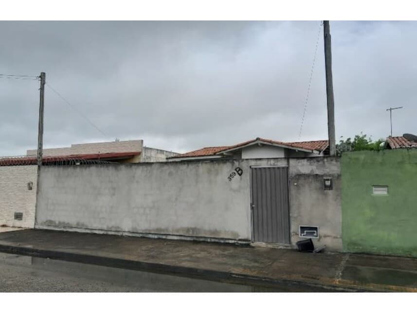 Casa em leilão em Macaíba - RN — Casa à venda em leilão