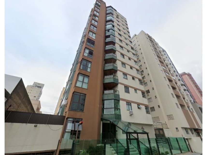 Foto 1 de 12: Apartamento em leilão em São José - SC — Apartamento à venda em leilão