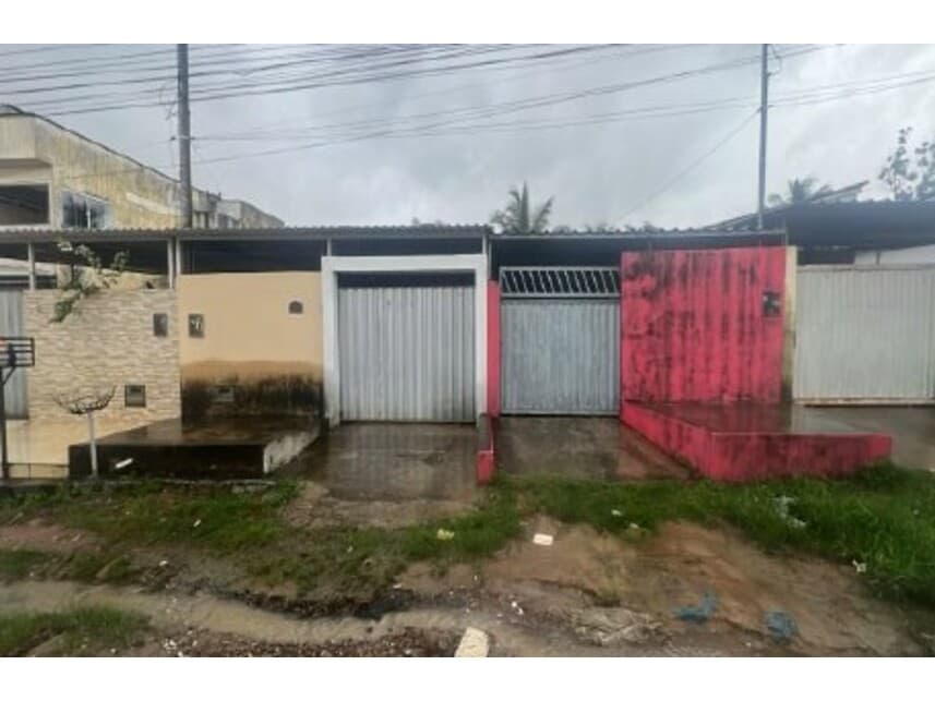 Casa em leilão em Bayeux - PB — Casa à venda em leilão