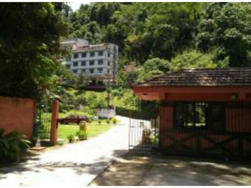 Apartamento em leilão em Petrópolis - RJ — Apartamento à venda em leilão