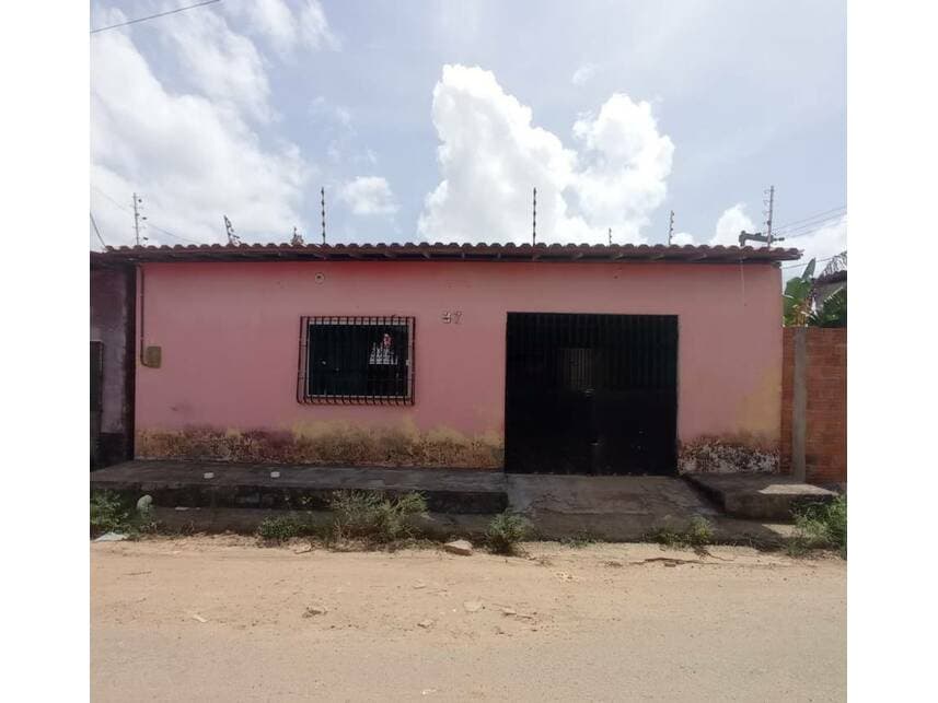 Casa em leilão em São Luís - MA — Casa à venda em leilão