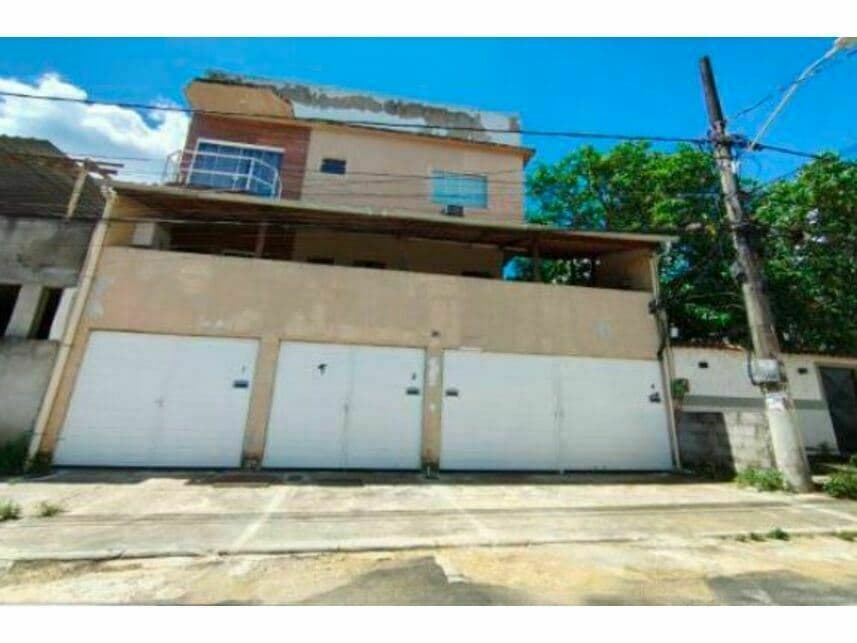 Casa em leilão em Queimados - RJ — Casa à venda em leilão