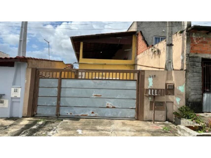 Casa em leilão em Suzano - SP — Casa à venda em leilão