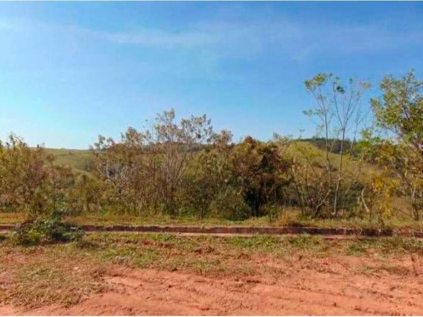 Foto 1 de 5: Terreno em leilão em Itatiba - SP — Terreno à venda em leilão