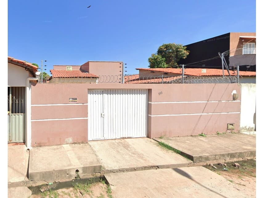 Casa em leilão em Timon - MA — Casa à venda em leilão
