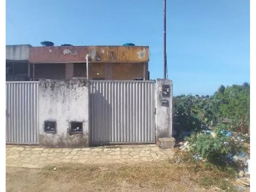 Casa em leilão em Bayeux - PB — Casa à venda em leilão